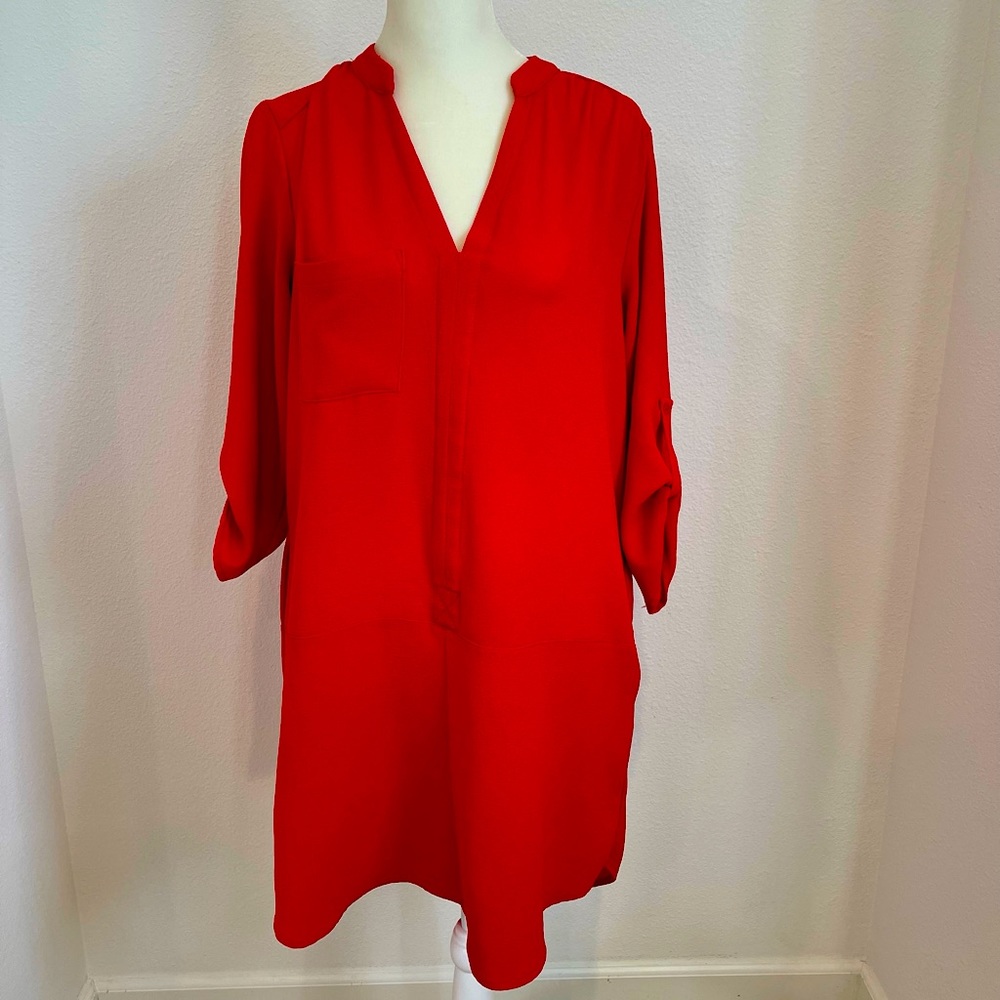 Lush shirt dress with pockets and adjustable sleeves (size Small)